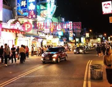 大班美术课件课件PPT《热闹的大街》PPT课件图片