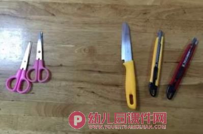 小班安全课件PPT《小手流血了》PPT课件图片