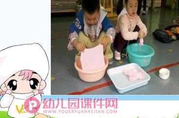 小班健康课件PPT《和我一起洗手帕》PPT课件图片
