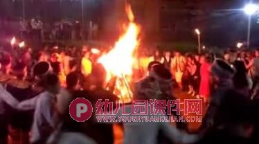 大班艺术舞蹈课件PPT《七月火把节》PPT课件图片